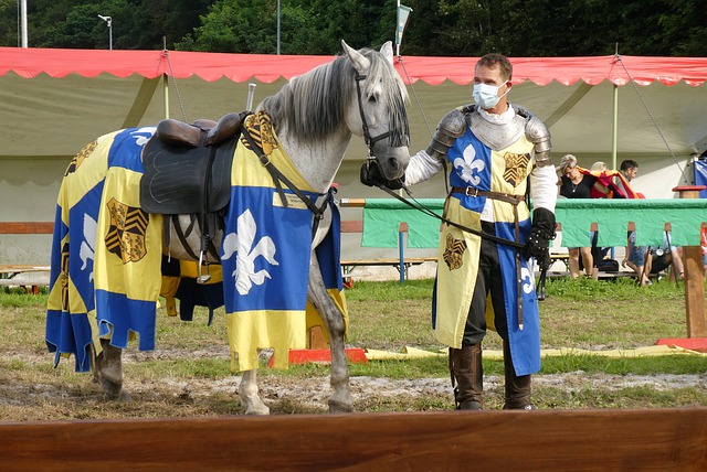 与六年前首